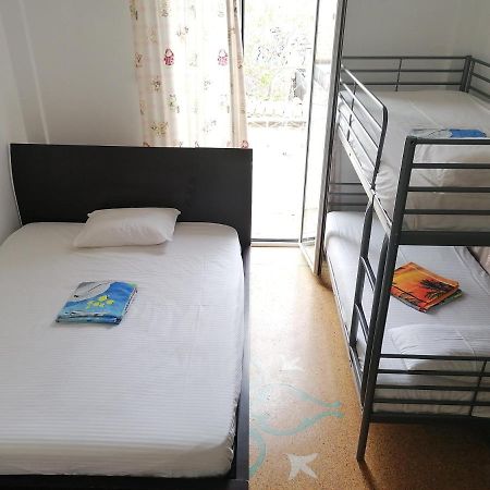 Shared Rooms Near Acropolis And Monastiraki Atenas Exterior foto