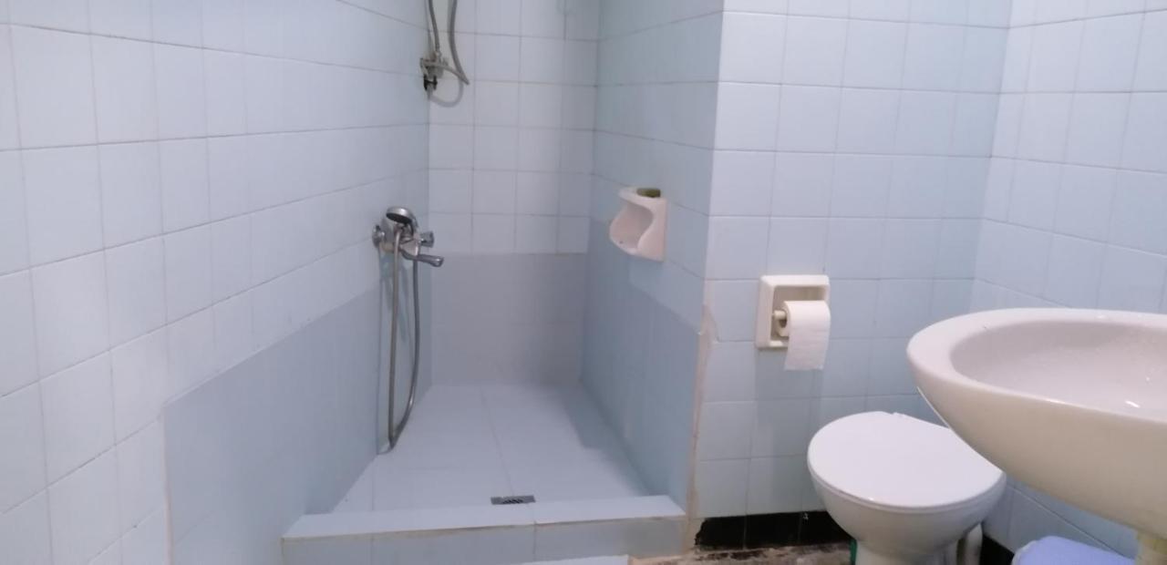 Shared Rooms Near Acropolis And Monastiraki Atenas Exterior foto